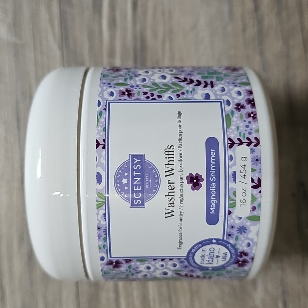 Scentsy Washer Whiffs - Magnolia Shimmer 16oz